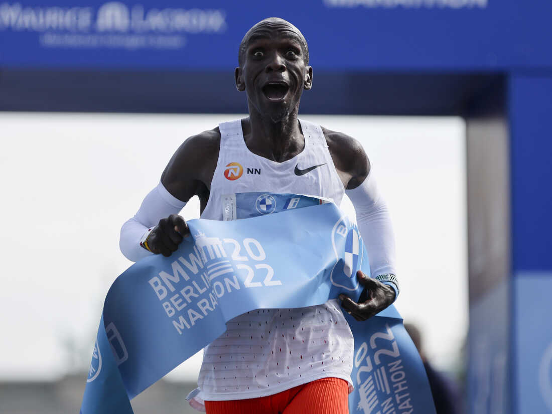 The Elements: Eliud Kipchoge runs 2:01:09, plus hiking therapy and more